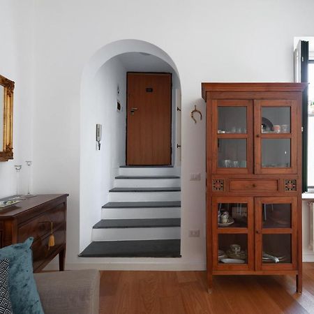 Casa Flo Con Terrazza E Ascensore ساليرنو المظهر الخارجي الصورة
