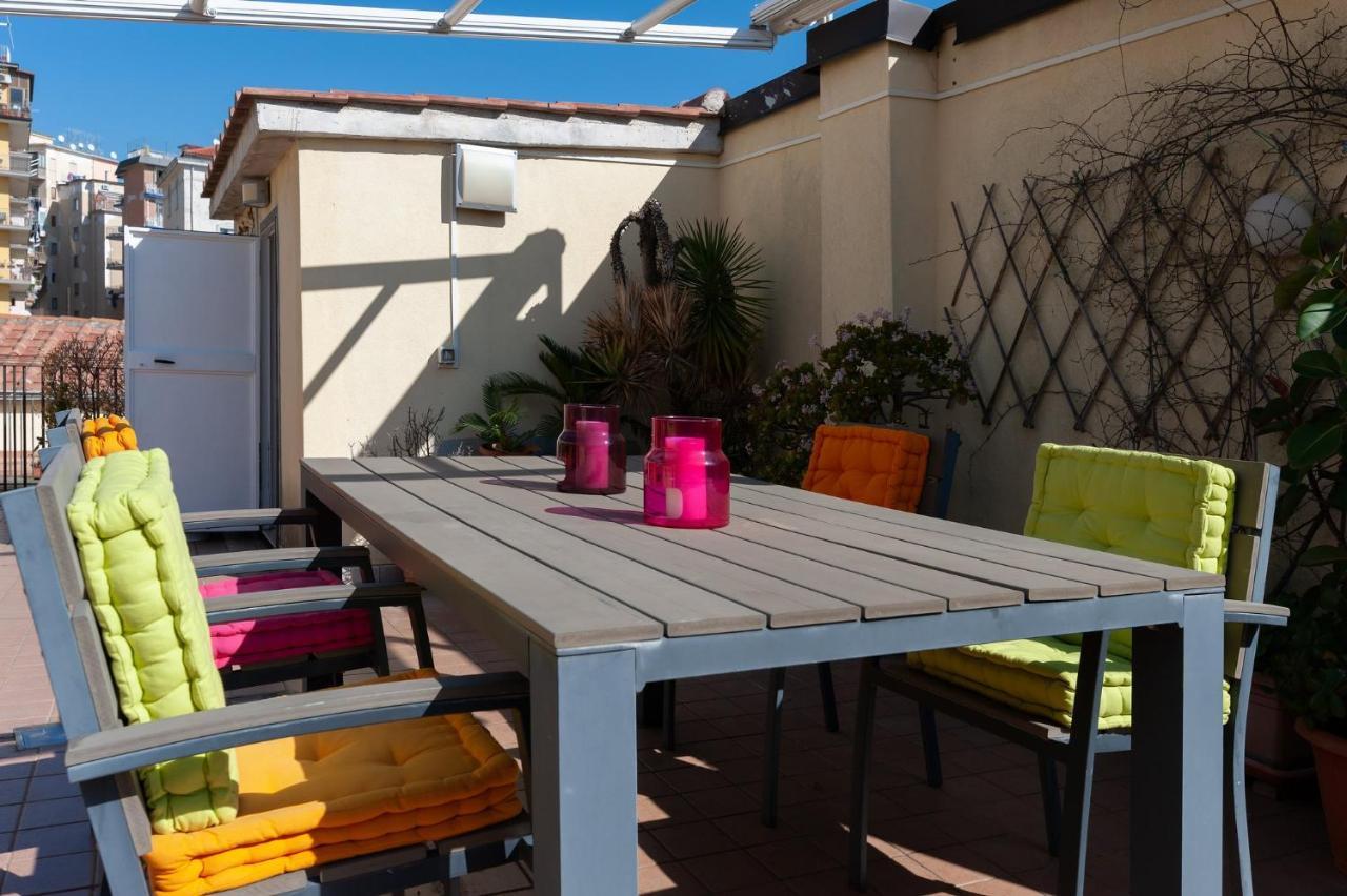 Casa Flo Con Terrazza E Ascensore ساليرنو المظهر الخارجي الصورة