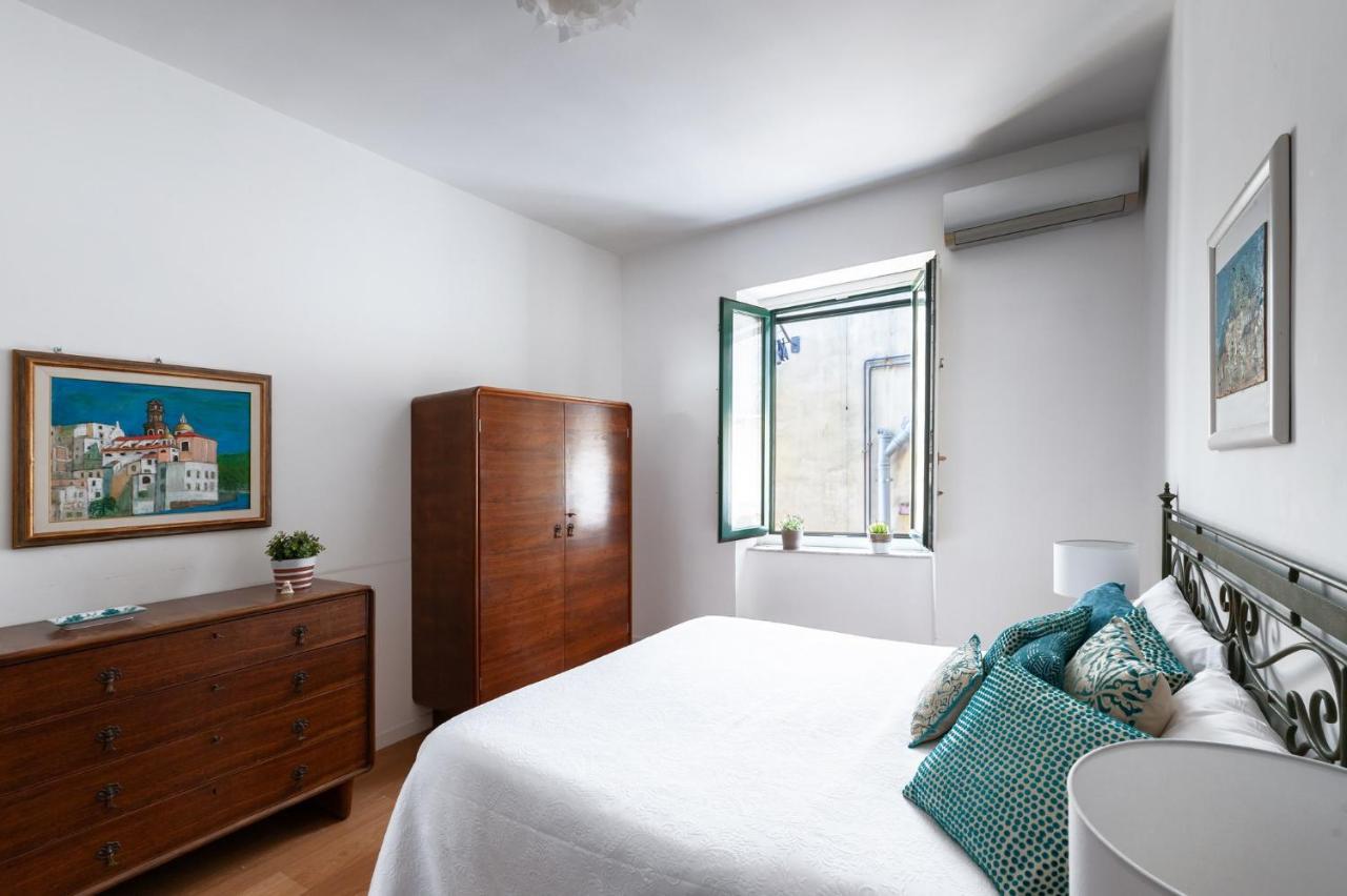Casa Flo Con Terrazza E Ascensore ساليرنو المظهر الخارجي الصورة