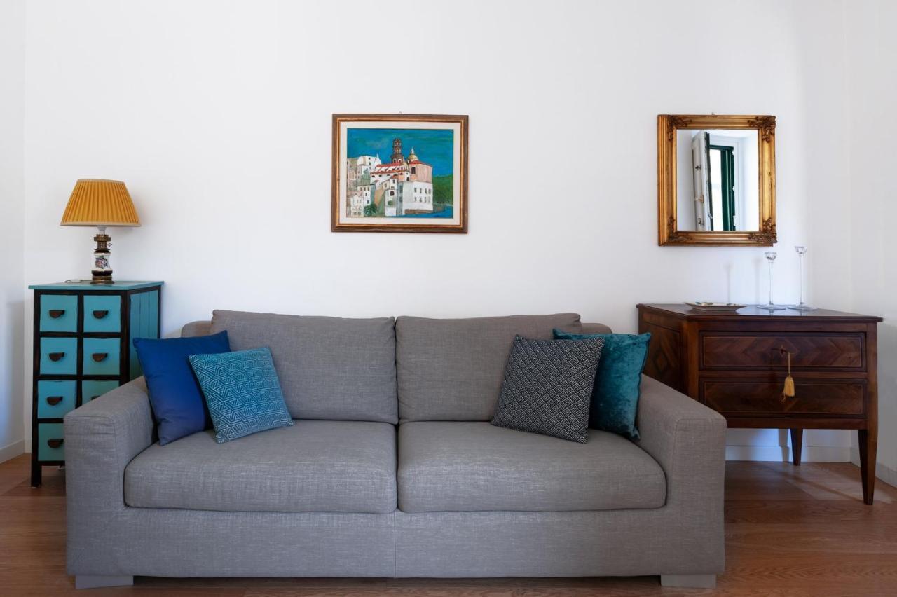 Casa Flo Con Terrazza E Ascensore ساليرنو المظهر الخارجي الصورة