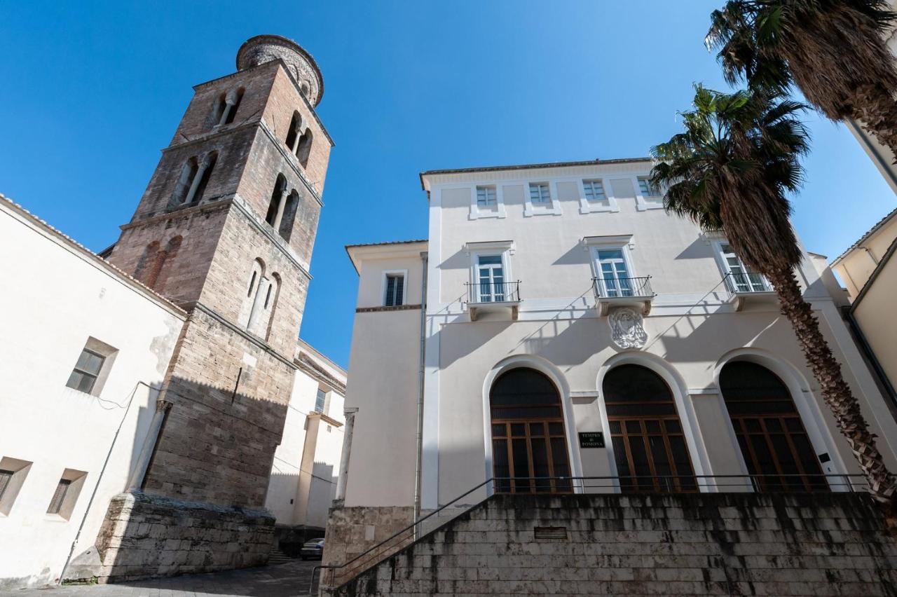Casa Flo Con Terrazza E Ascensore ساليرنو المظهر الخارجي الصورة